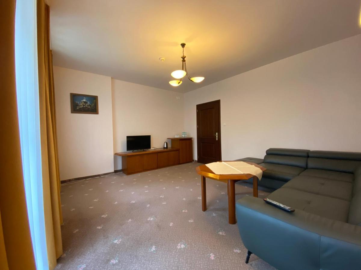 Hotel Grant Krynica-Zdrój Esterno foto