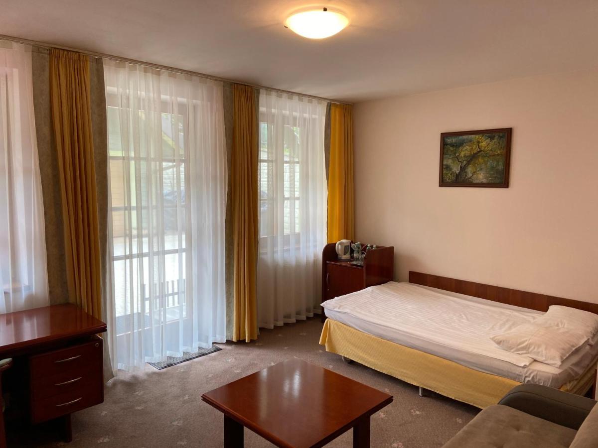 Hotel Grant Krynica-Zdrój Esterno foto