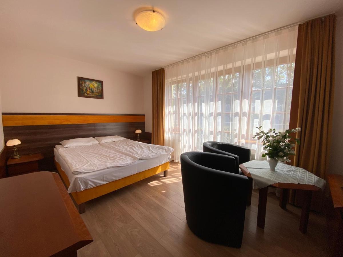 Hotel Grant Krynica-Zdrój Esterno foto