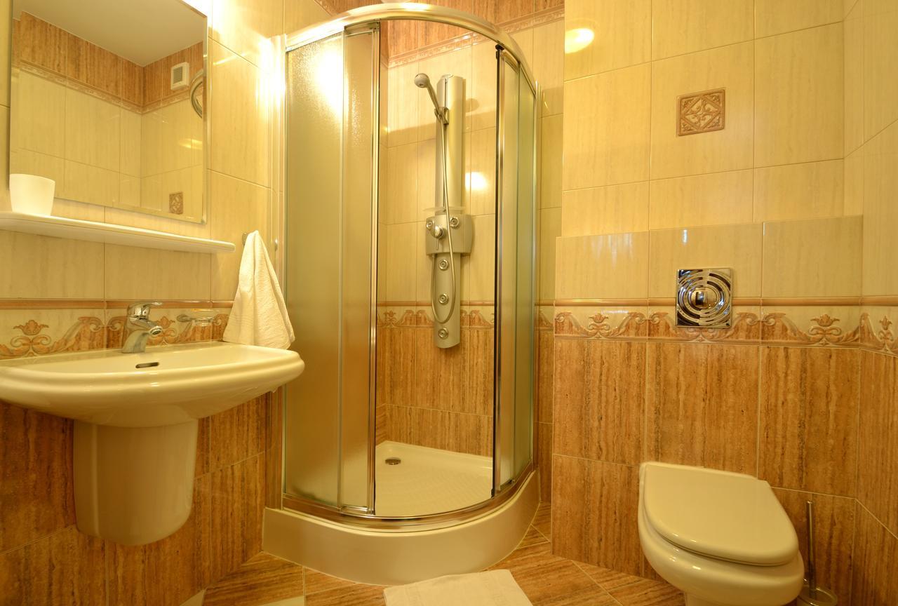 Hotel Grant Krynica-Zdrój Esterno foto