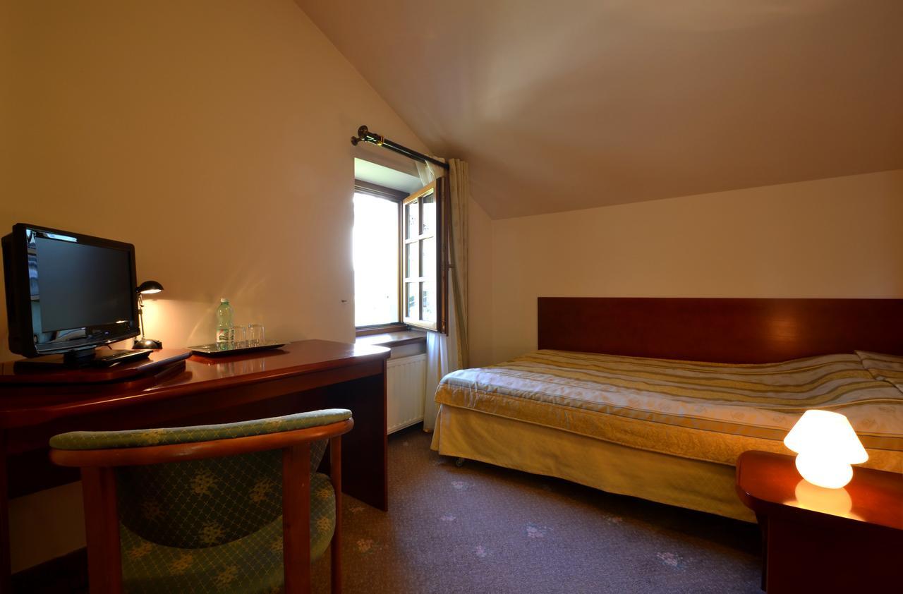 Hotel Grant Krynica-Zdrój Esterno foto