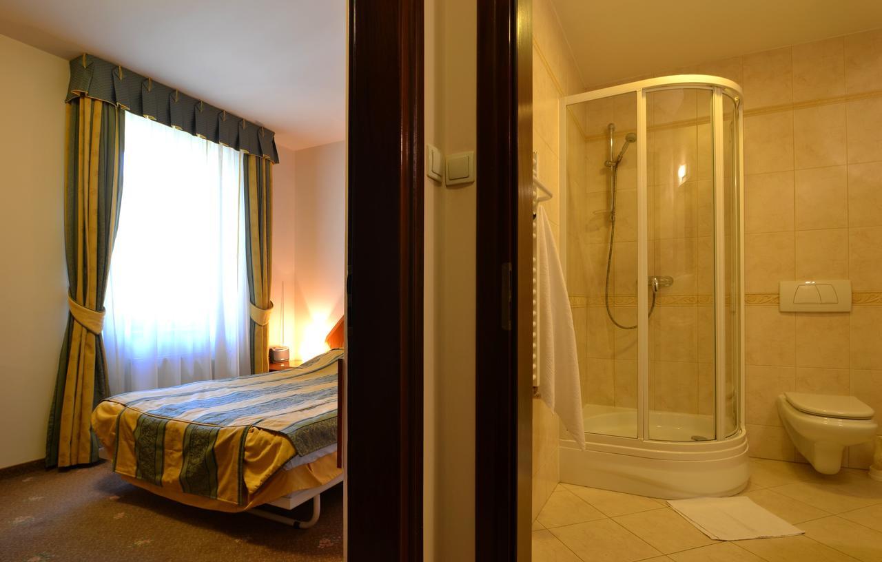 Hotel Grant Krynica-Zdrój Esterno foto